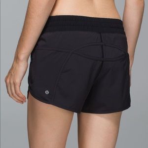 Lululemon Tracker Shorts 4” size 8